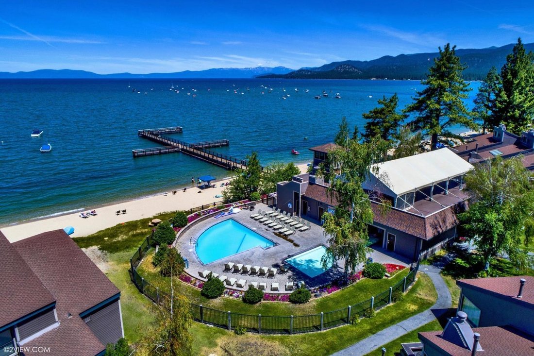 Maison de ville à South Lake Tahoe, Californie, États-Unis 1 - 18613054