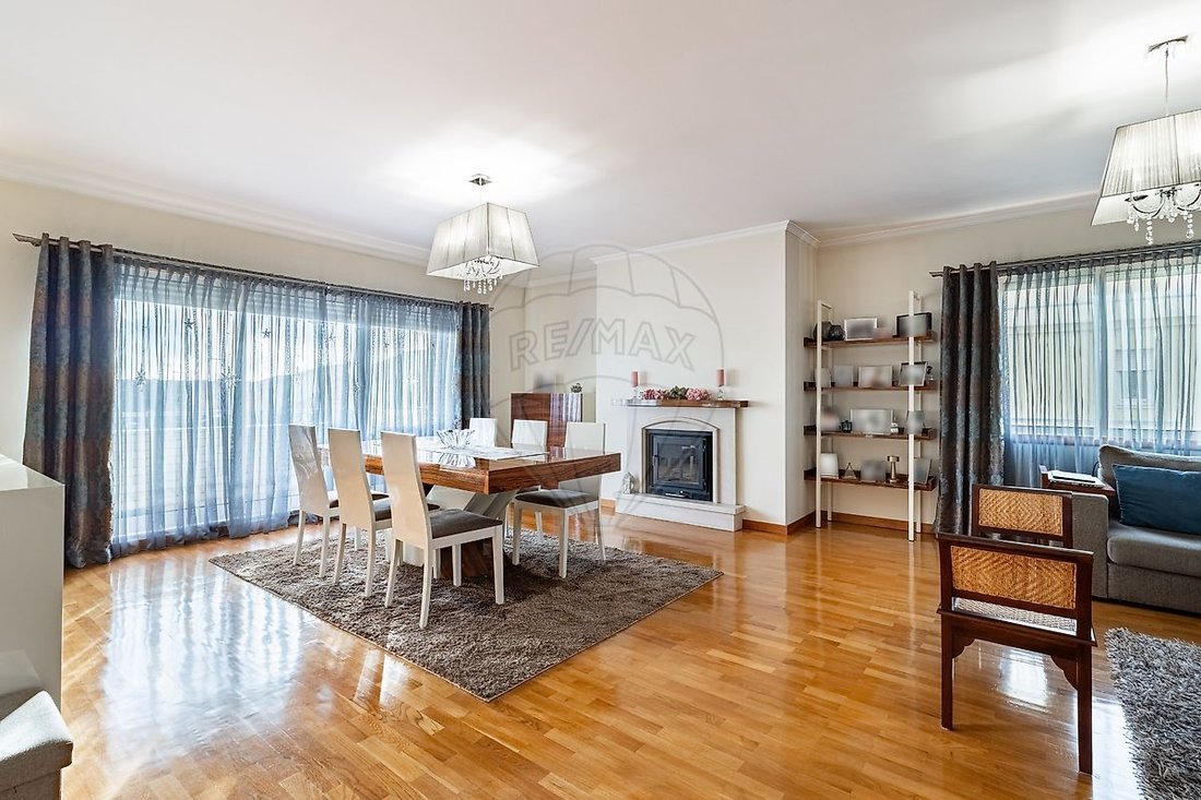 Apartment in Senhora da Hora, Porto District, Portugal 1 - 18609564