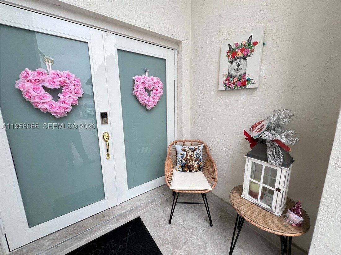 House in Miami, Florida, United States 5 - 17205616