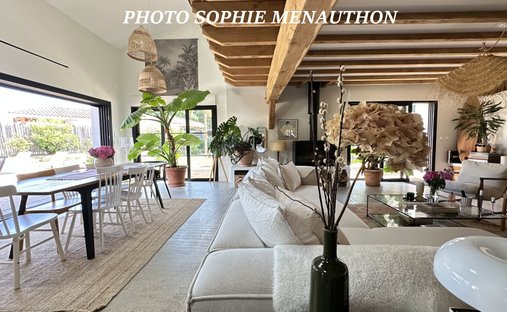 House in Bayonne, Nouvelle-Aquitaine, France 1