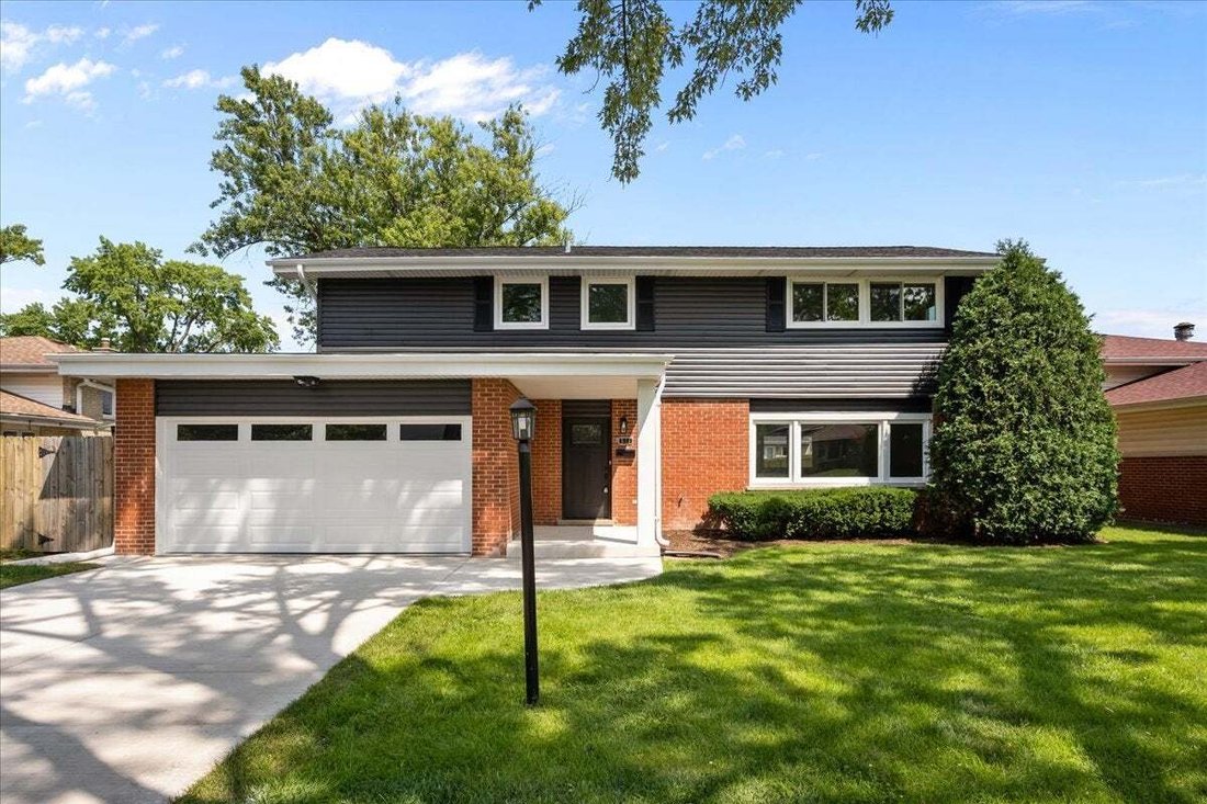 House in Des Plaines, Illinois, United States 1 - 18609545