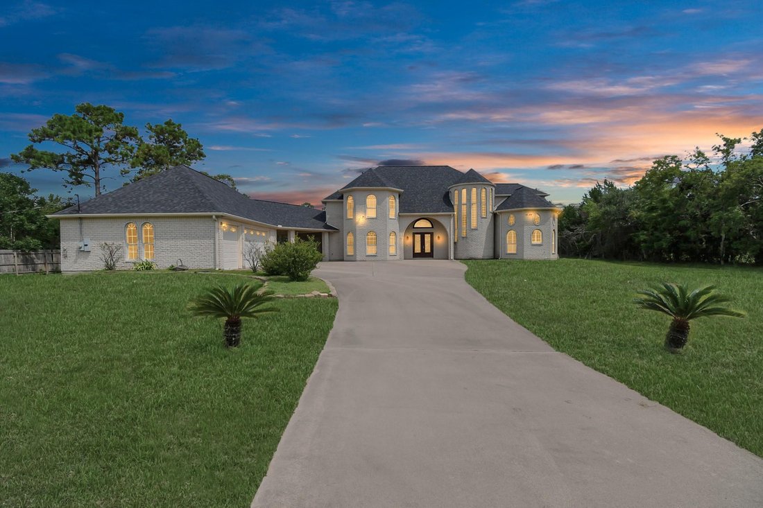 House in Baytown, Texas, United States 1 - 18610168
