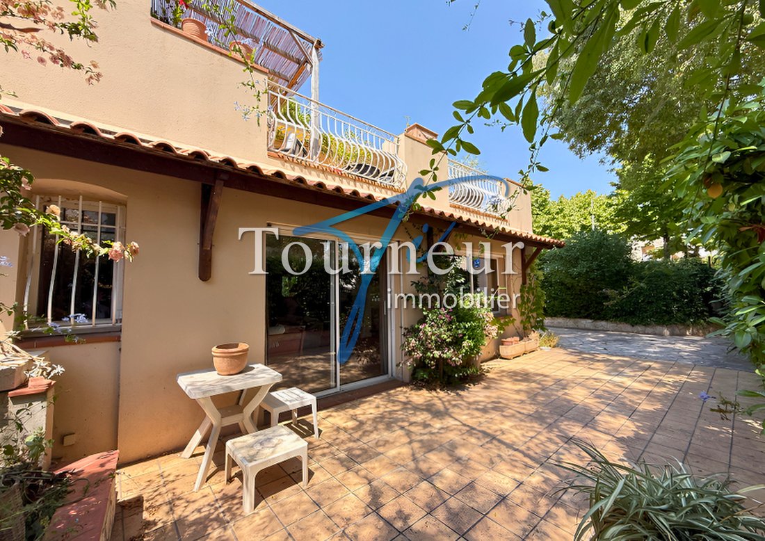 Villa in Nord, Sanary-sur-Mer, France 4 - 18493890