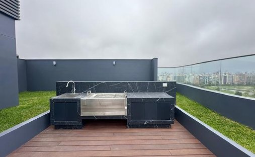 Apartment in Lima, Belarus 1