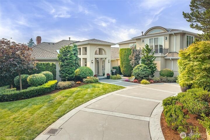 House in Bellevue, Washington, United States 3 - 18614955