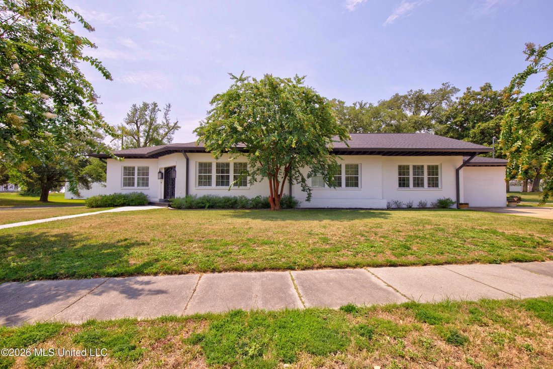 House in Gulfport, Mississippi, United States 5 - 18611332