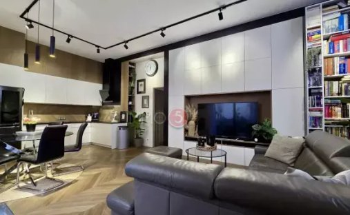 Apartment in Thiers, Le Raincy, France 1
