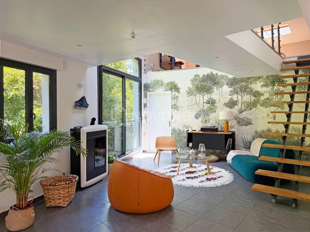 Apartment in Gelos, Nouvelle-Aquitaine, France 2 - 18600538