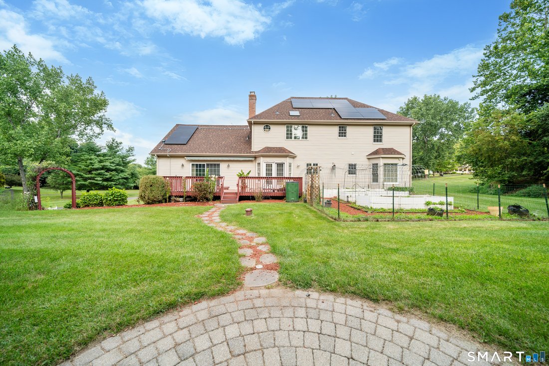 House in Southbury, Connecticut, United States 2 - 18615797