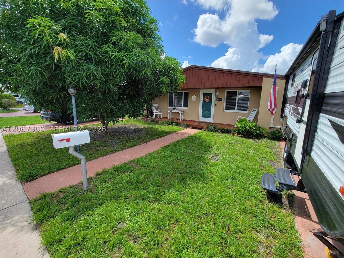House in Hialeah, Florida, United States 1 - 18612584