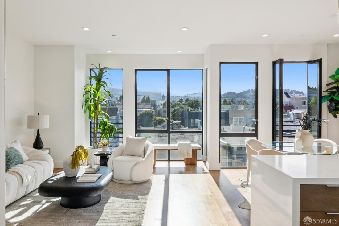 Condo in San Francisco, California, United States 2 - 18611977