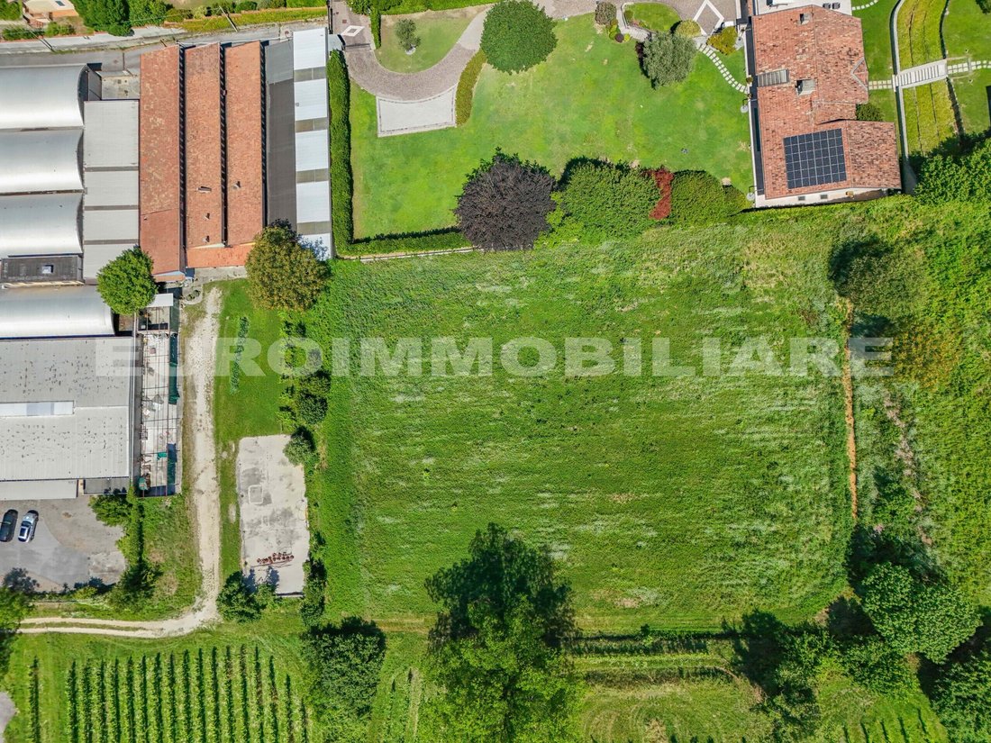 Land in Mompiano, Brescia, Italy 2 - 18615253