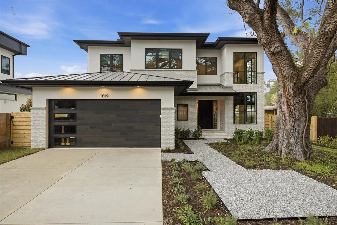 House in Tampa, Florida, United States 1 - 18215689