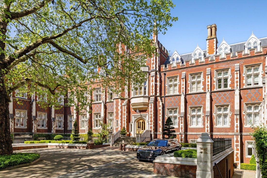 Apartment in South Kensington, Kensington And Chelsea, England 2 - 17365523