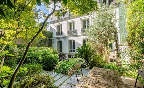 House in La Plaine des Sablons, Neuilly-sur-Seine, France 1