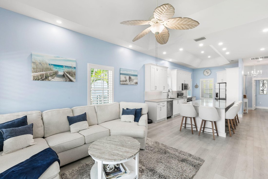 Condo in Marco Island, Florida, United States 5 - 18612526