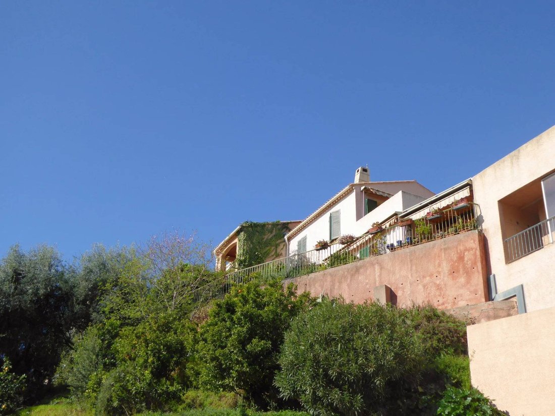 House in Menton, Provence-Alpes-Côte d'Azur, France 1 - 15503266
