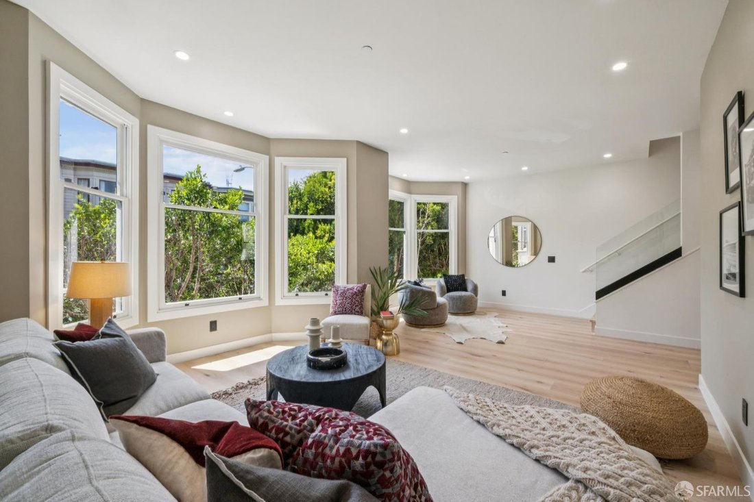 House in San Francisco, California, United States 2 - 18599635