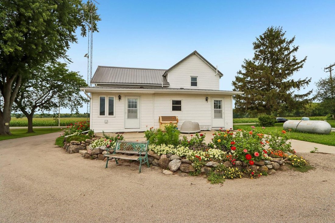 House in Watertown, Wisconsin, United States 4 - 18611719