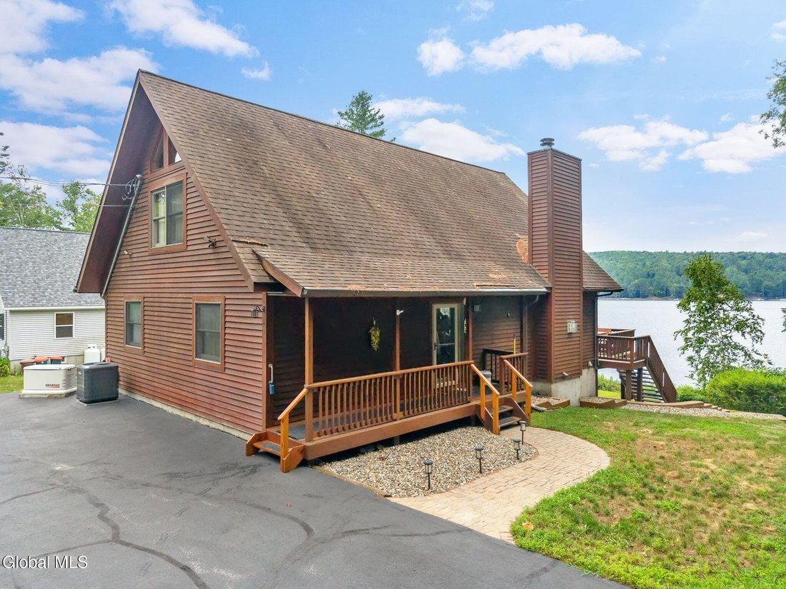 House in Hadley, New York, United States 2 - 18609982