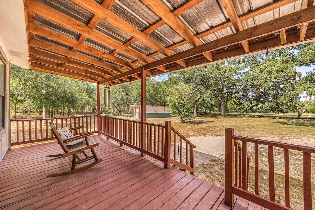 House in Lockhart, Texas, United States 3 - 18612227