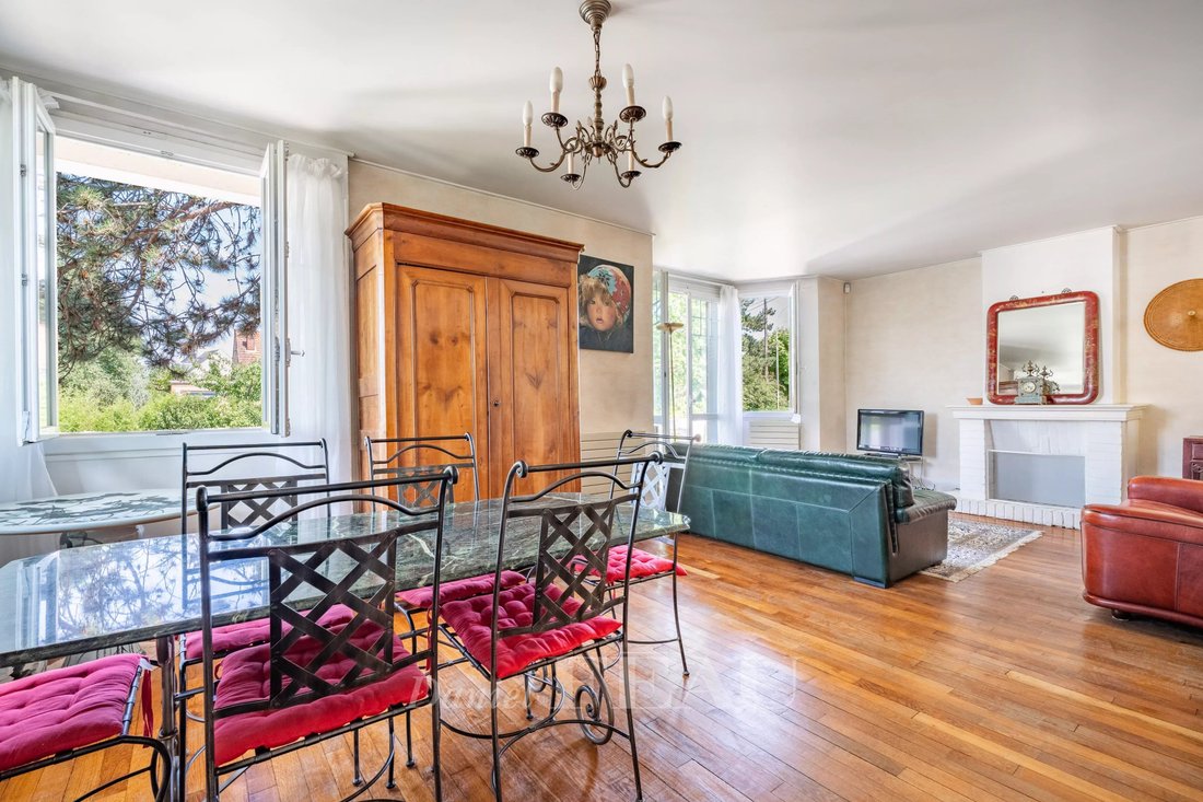 House in Chatou, Ile-de-France, France 2 - 18610738