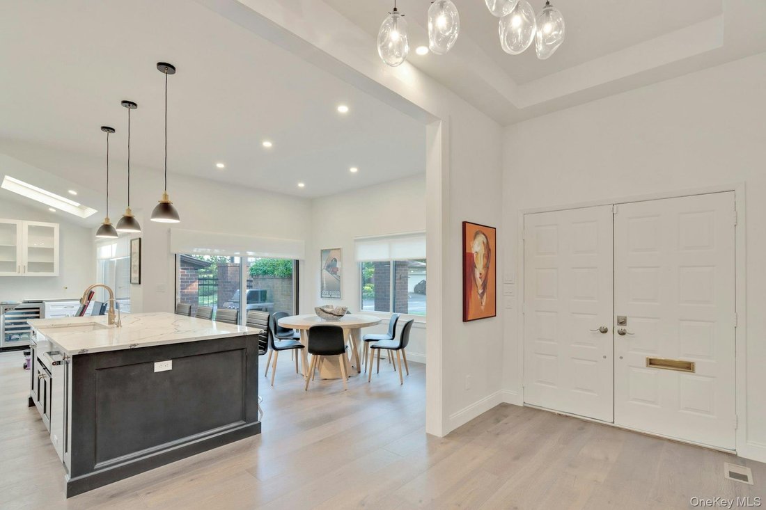 Condo in Manhasset, New York, United States 4 - 18612287