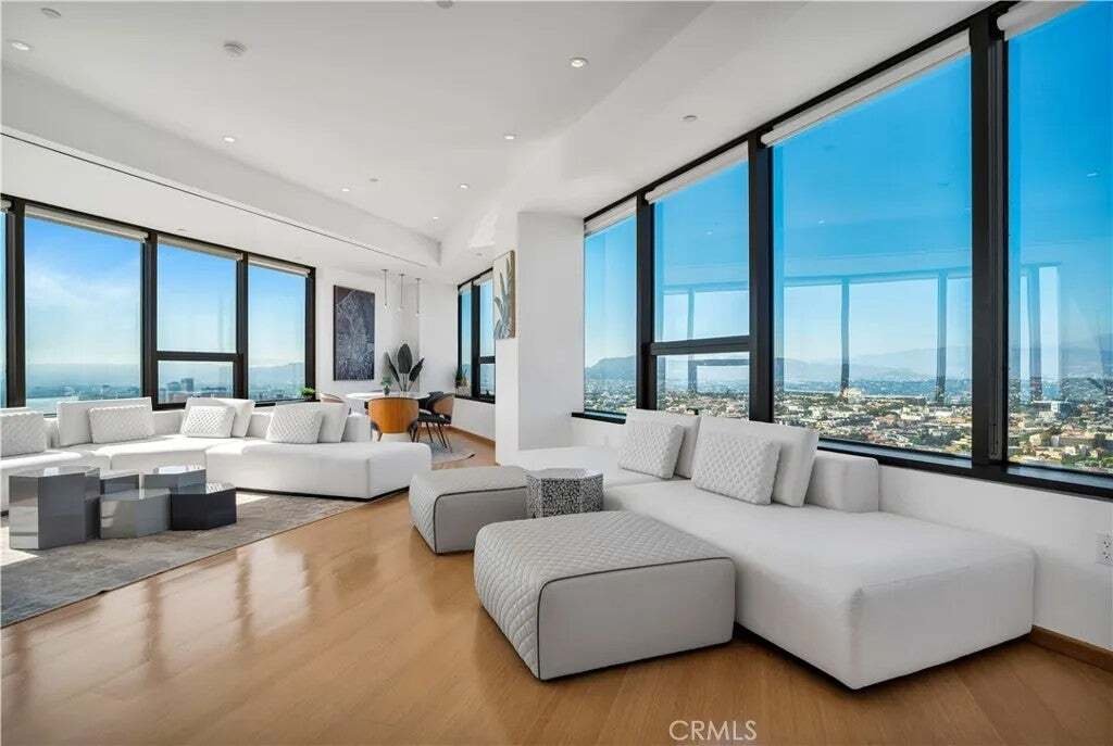 Condo in Los Angeles, California, United States 1 - 18610126