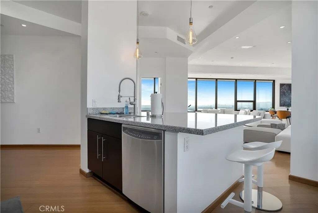 Condo in Los Angeles, California, United States 4 - 18610126