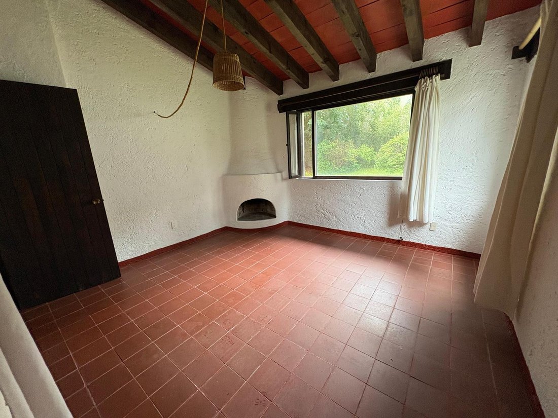 House in Valle de Bravo, State of Mexico, Mexico 3 - 18611462
