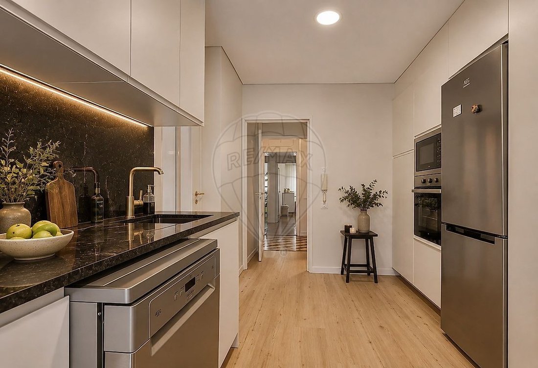 Apartment in Lordelo do Ouro e Massarelos, Porto District, Portugal 4 - 18490400
