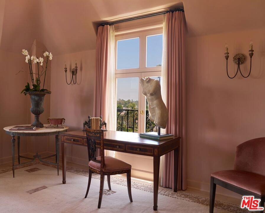 Condo in Los Angeles, California, United States 2 - 18611796