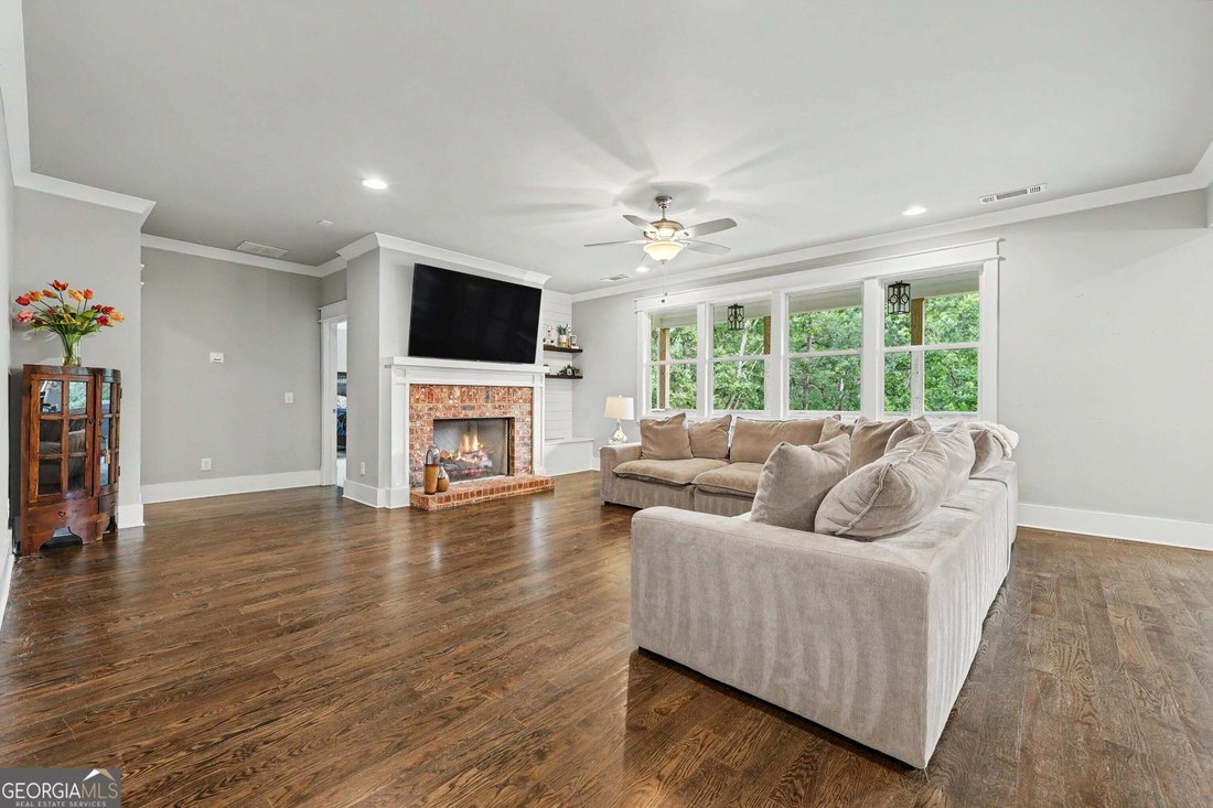 House in Flowery Branch, Georgia, United States 5 - 18555470