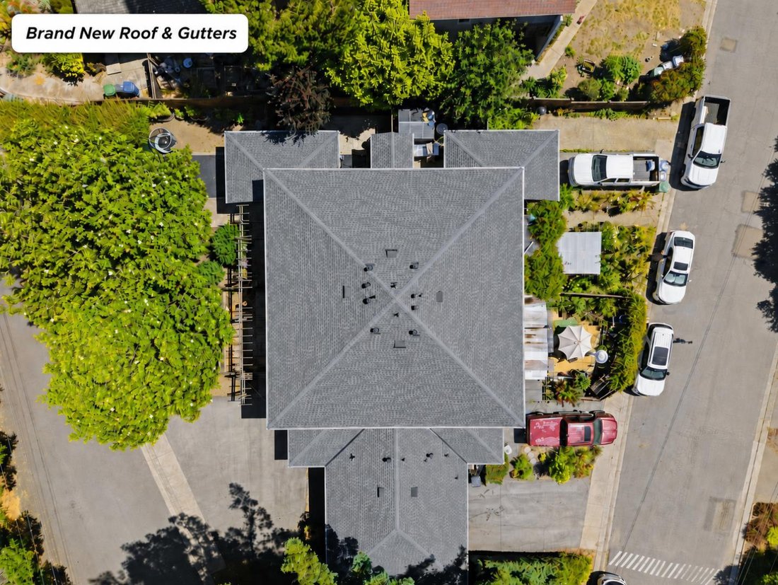 Scotts Valley, California, United States 5 - 18615704
