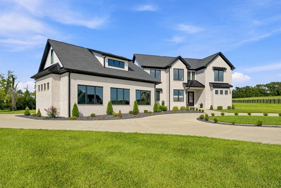 House in Versailles, Kentucky, United States 3 - 18609517