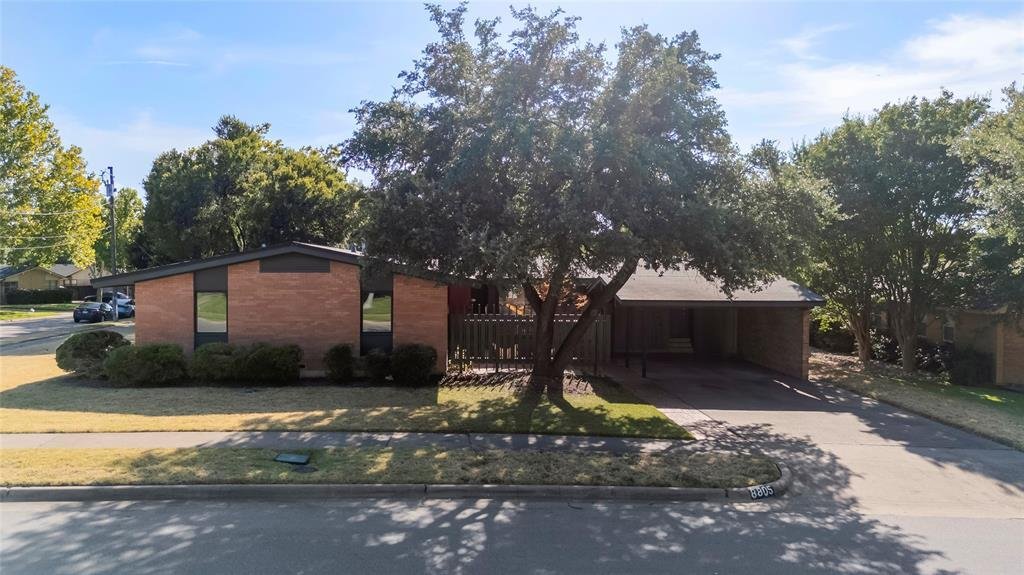 House in Dallas, Texas, United States 1 - 18613315