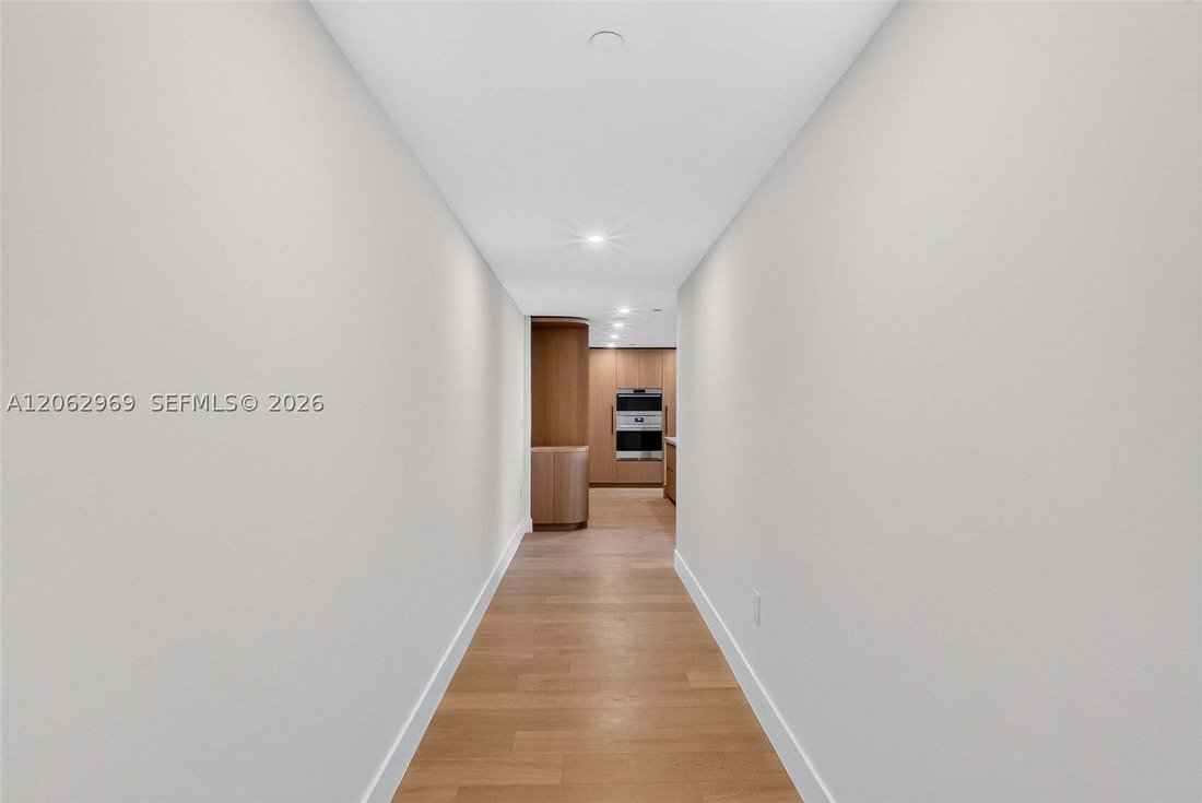 Condo in Bal Harbour, Florida, United States 3 - 18612523