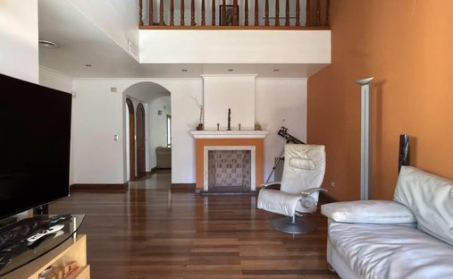 House in Buenos Aires, Buenos Aires, Argentina 1