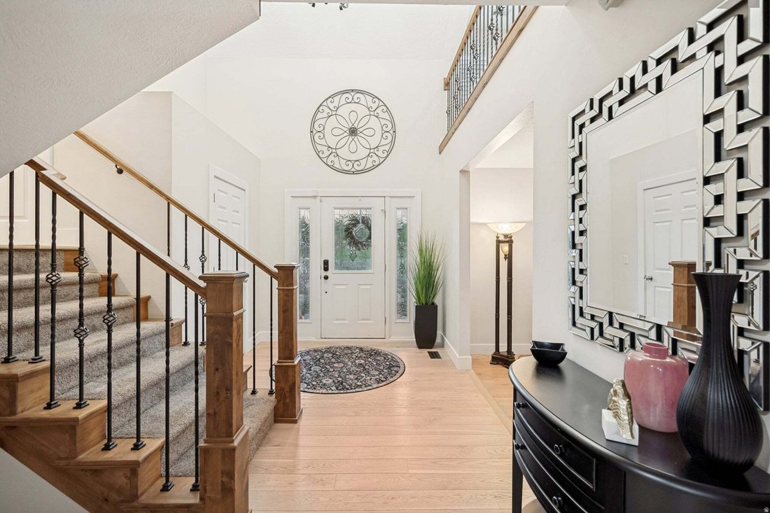 House in Sandy, Utah, United States 4 - 17601995