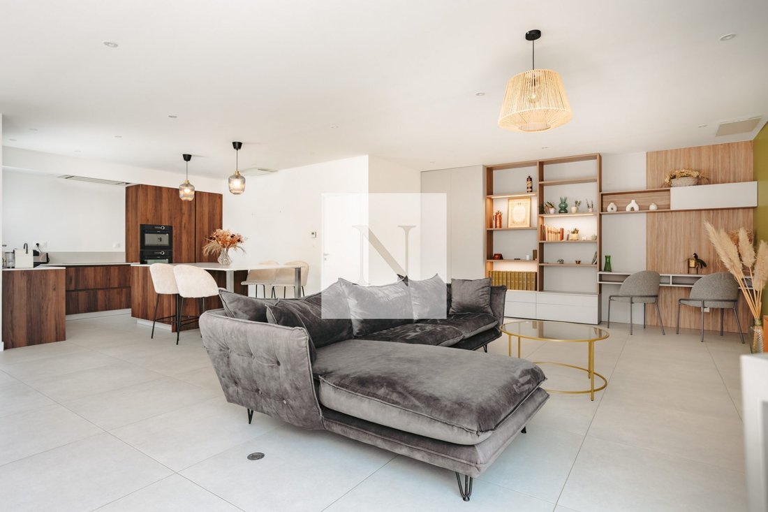 Villa in Bourg, Lagord, France 4 - 18614892
