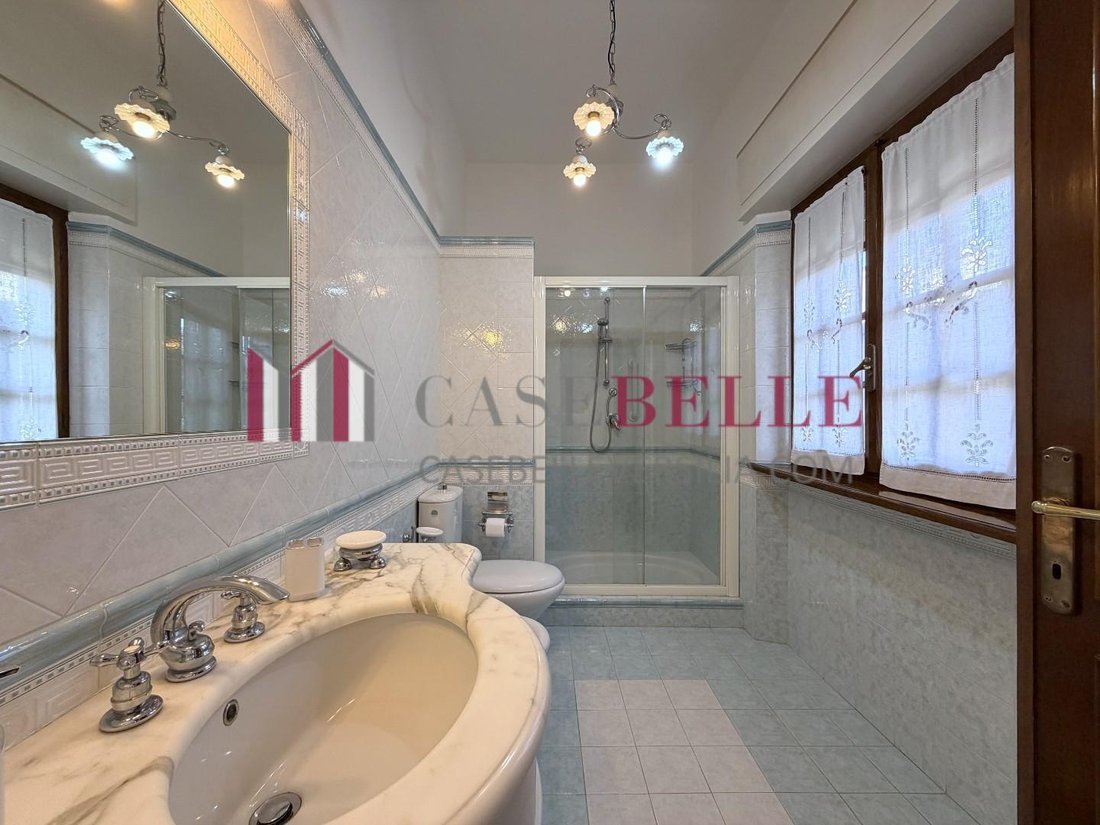 House in Camaiore, Tuscany, Italy 3 - 12773614