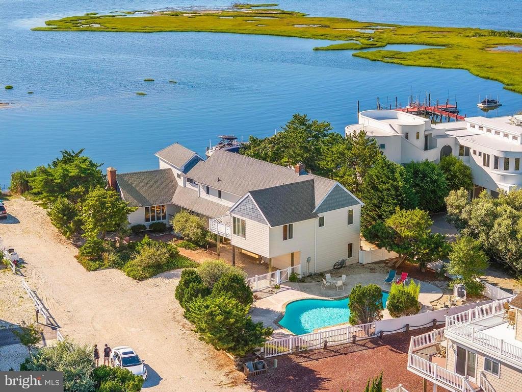 House in Ship Bottom, New Jersey, United States 4 - 18612987