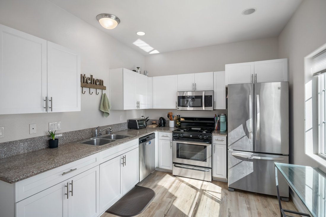 Townhouse in San Luis Obispo, California, United States 3 - 18611359