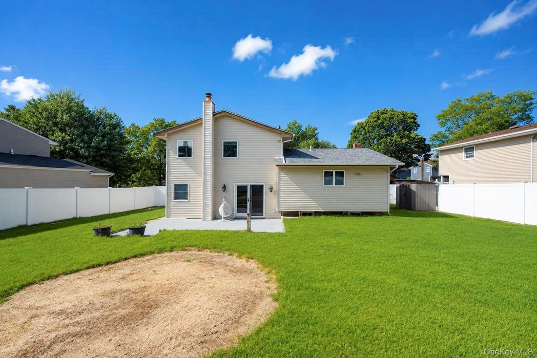 House in Melville, New York, United States 3 - 18612304