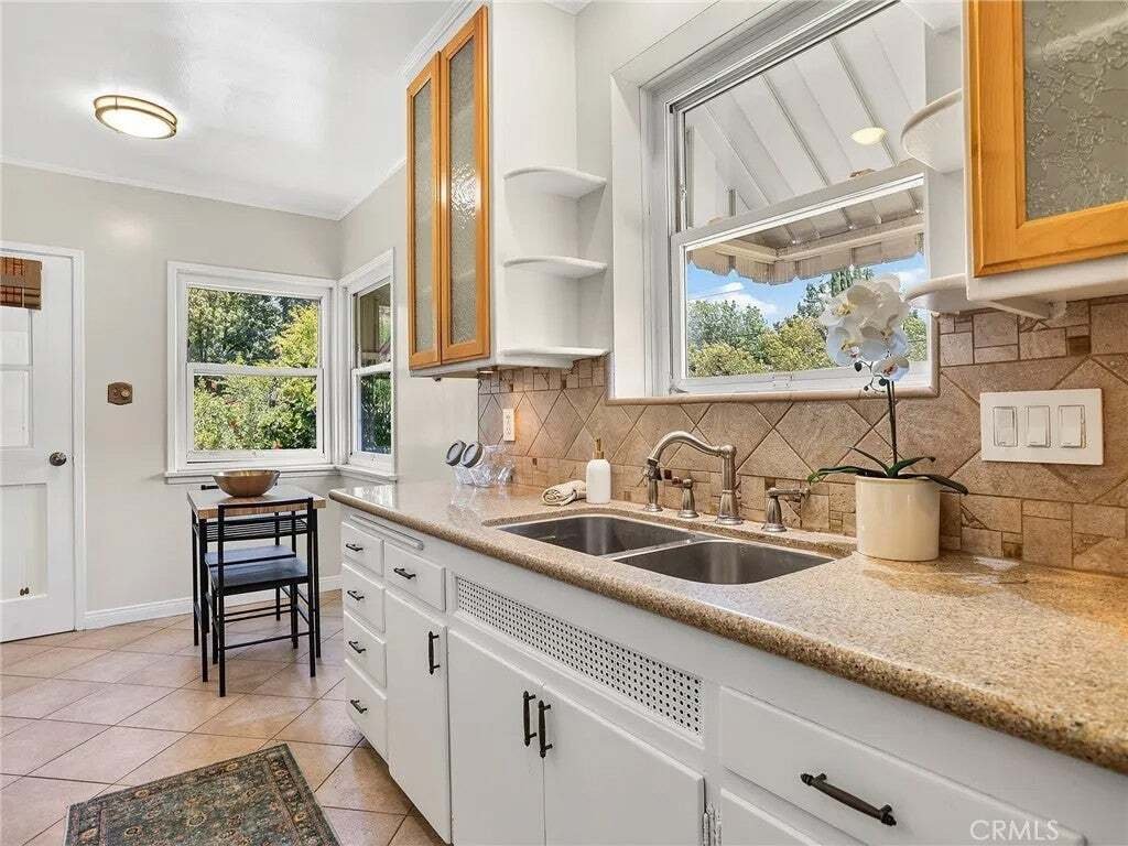 House in Burbank, California, United States 3 - 18612788