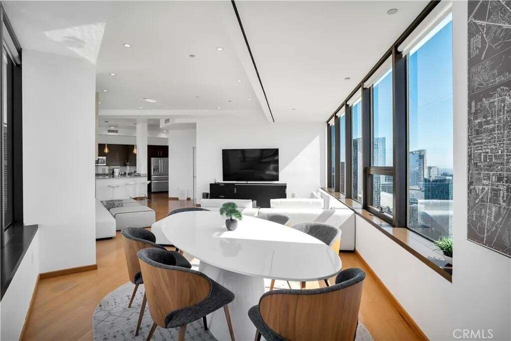 Condo in Los Angeles, California, United States 3 - 18610126