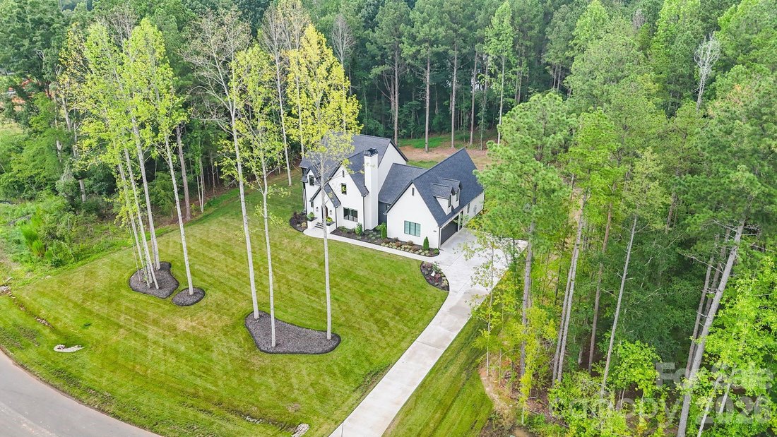 House in Clover, South Carolina, United States 3 - 18613059