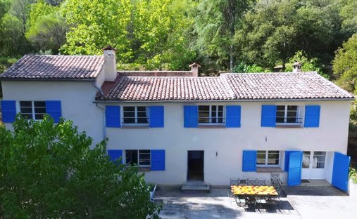 Villa in Salernes, Provence-Alpes-Côte d'Azur, France 1