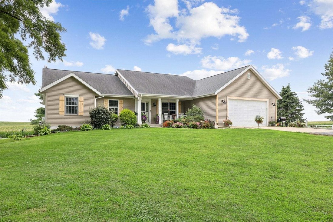 House in Morrison, Illinois, United States 1 - 18612675