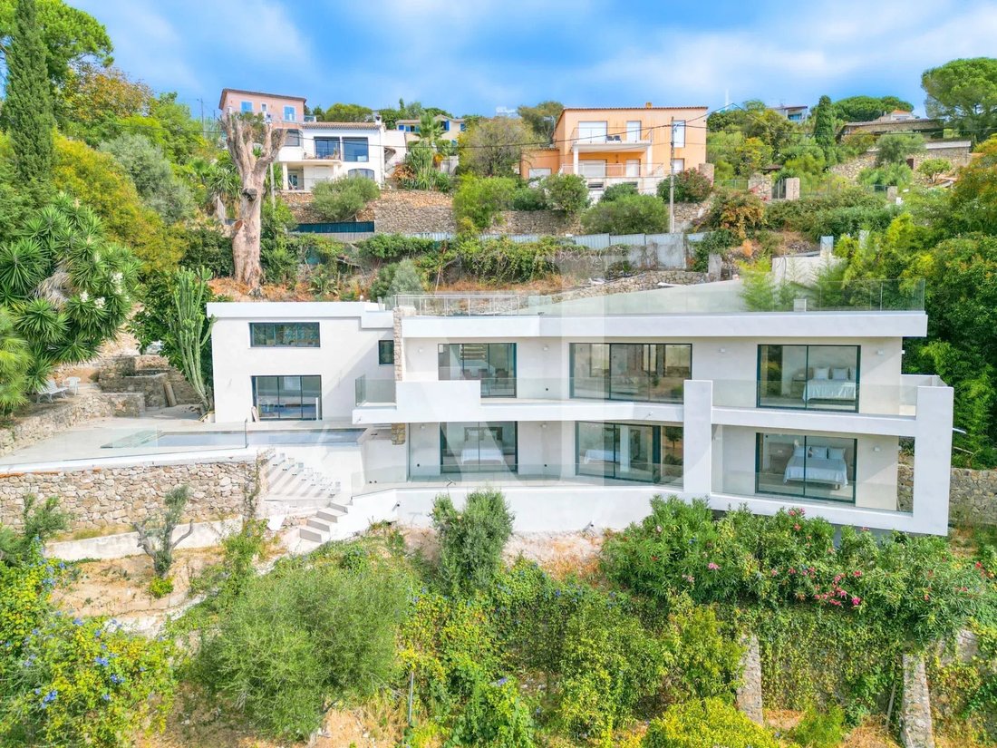 Villa in Gabelle-Courcettes-Les Clos, Vallauris, France 1 - 16209784